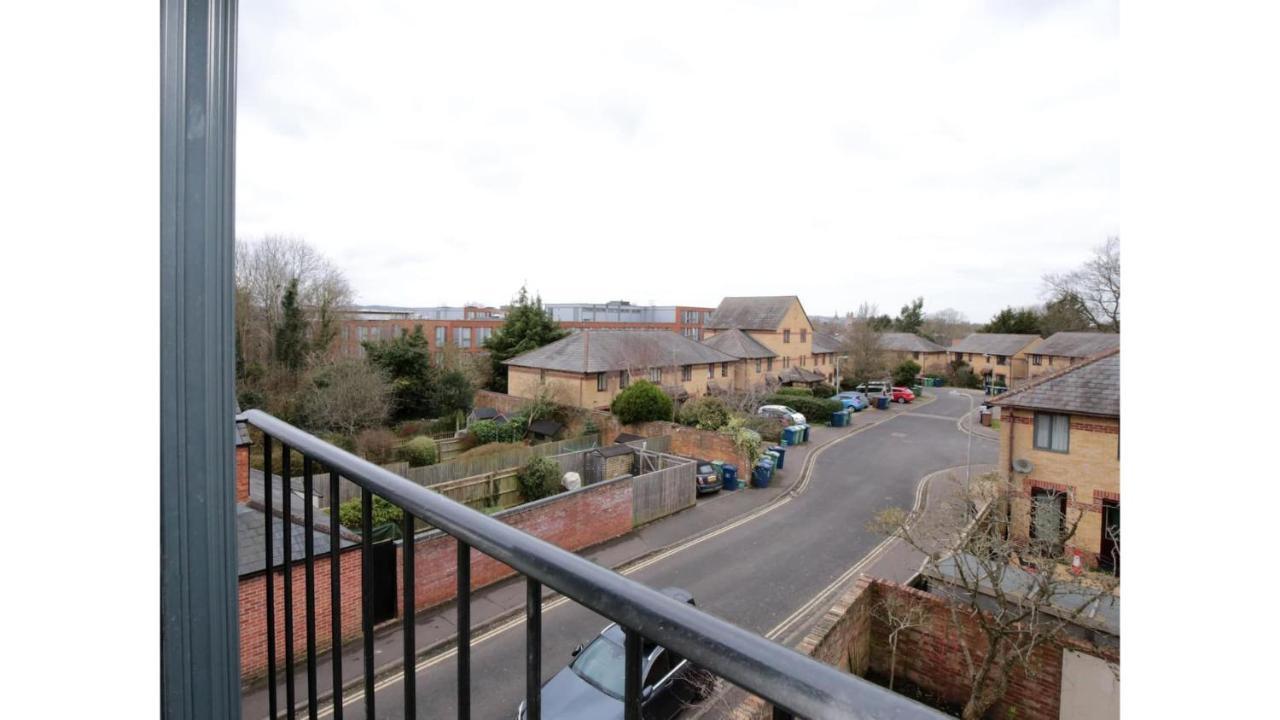 Pass The Keys Stunning, Brand New 3Br Home - Central Oxford Exterior foto